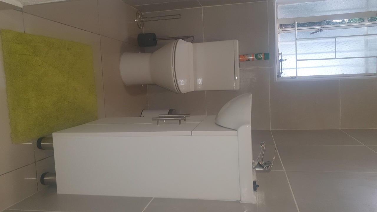 Photo of Bathroom in Greater Johannesburg Metropolitan Area
