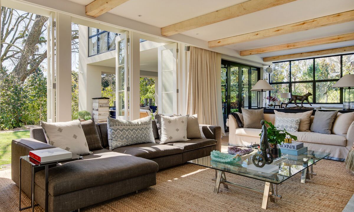 Photo of Livingroom in Bishopscourt