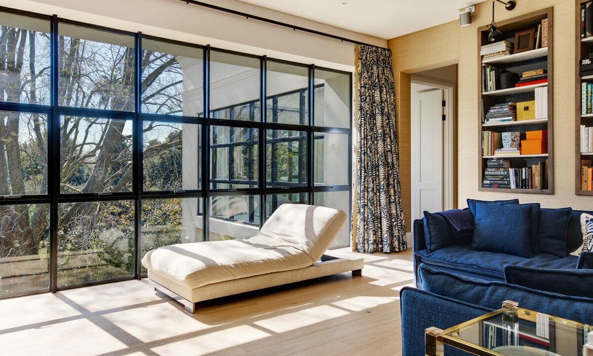 Photo of Livingroom in Bishopscourt