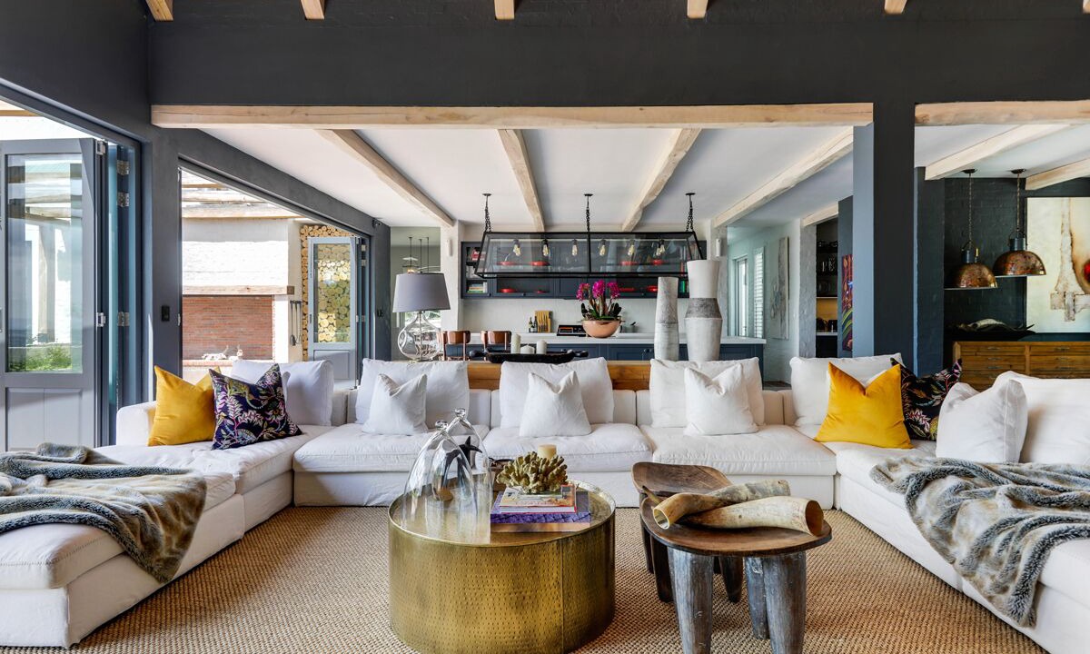 Photo of Livingroom in Steenberg Estate