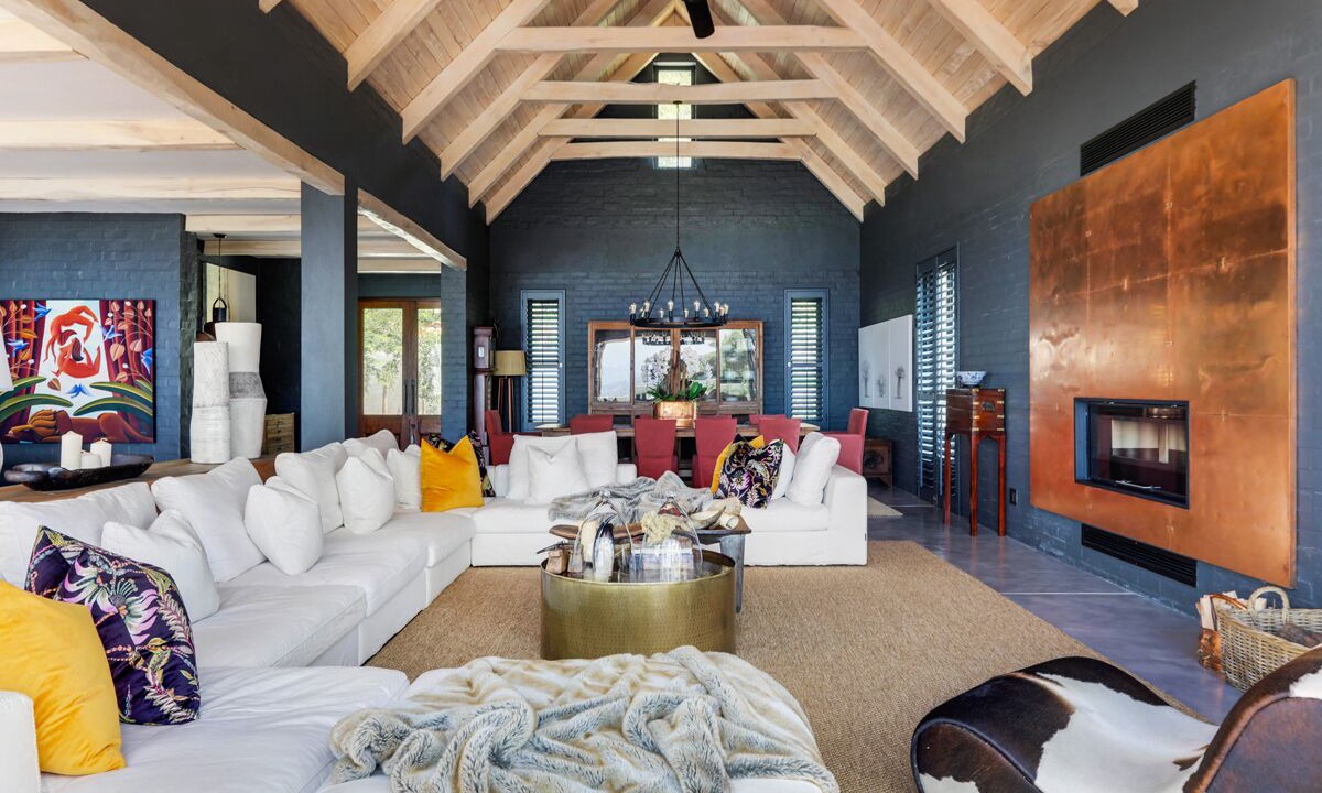 Photo of Livingroom in Steenberg Estate