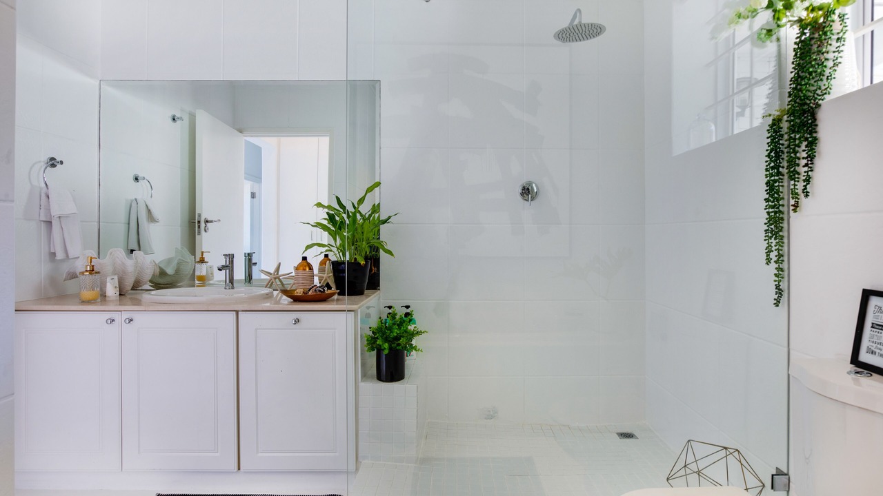 Photo of Bathroom in Newlands