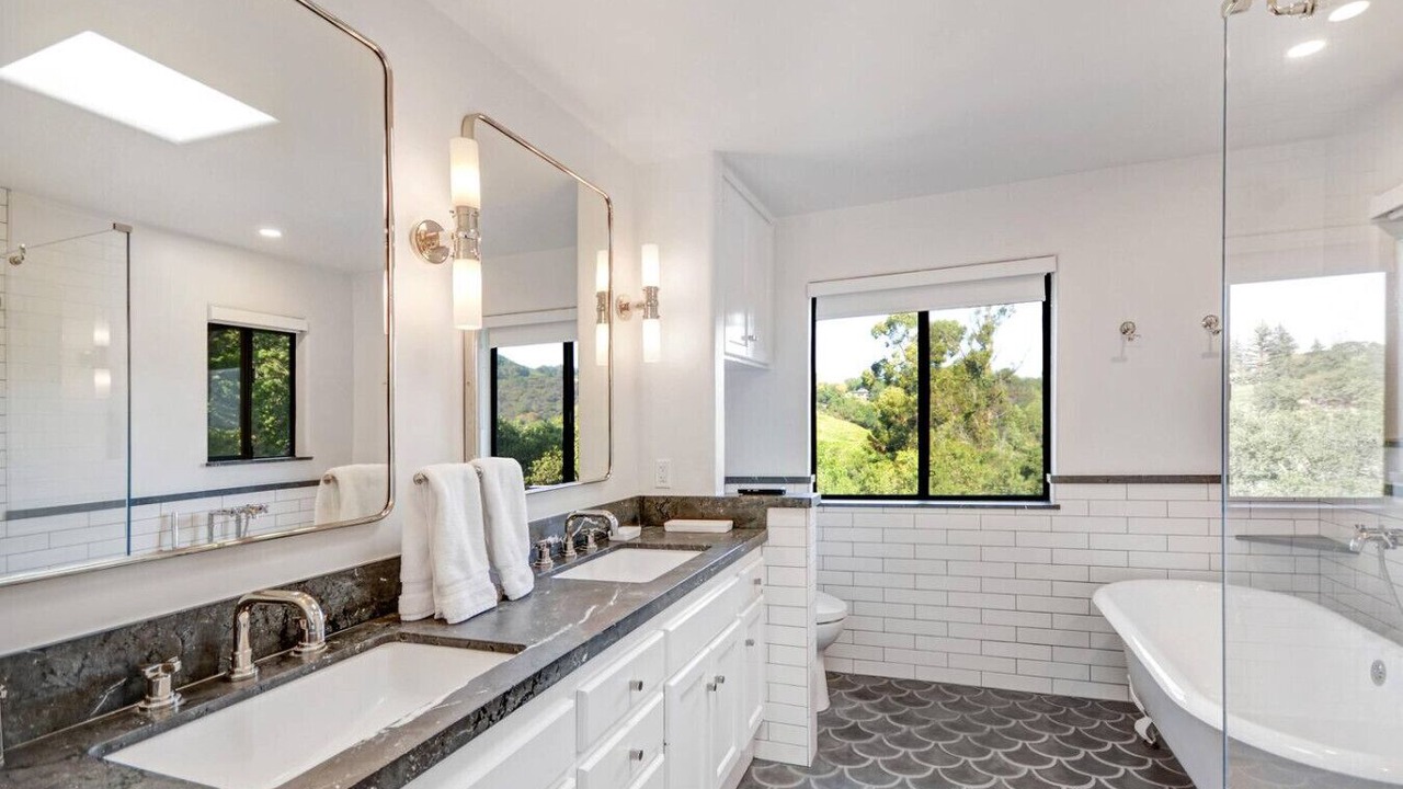 Photo of Bathroom in Fetters Hot Springs-Agua Caliente