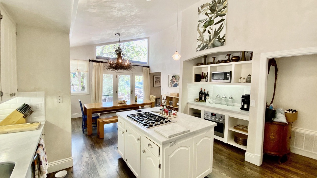 Photo of Kitchen in St. Helena
