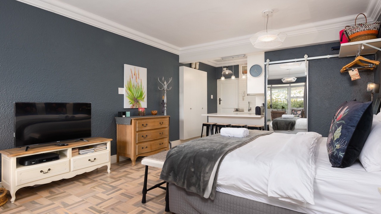 Photo of Bedroom in Mouille Point