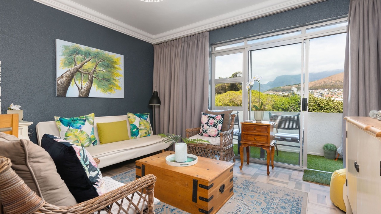 Photo of Livingroom in Mouille Point
