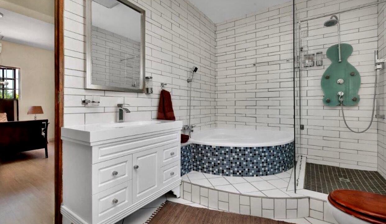 Photo of Bathroom in Sandown