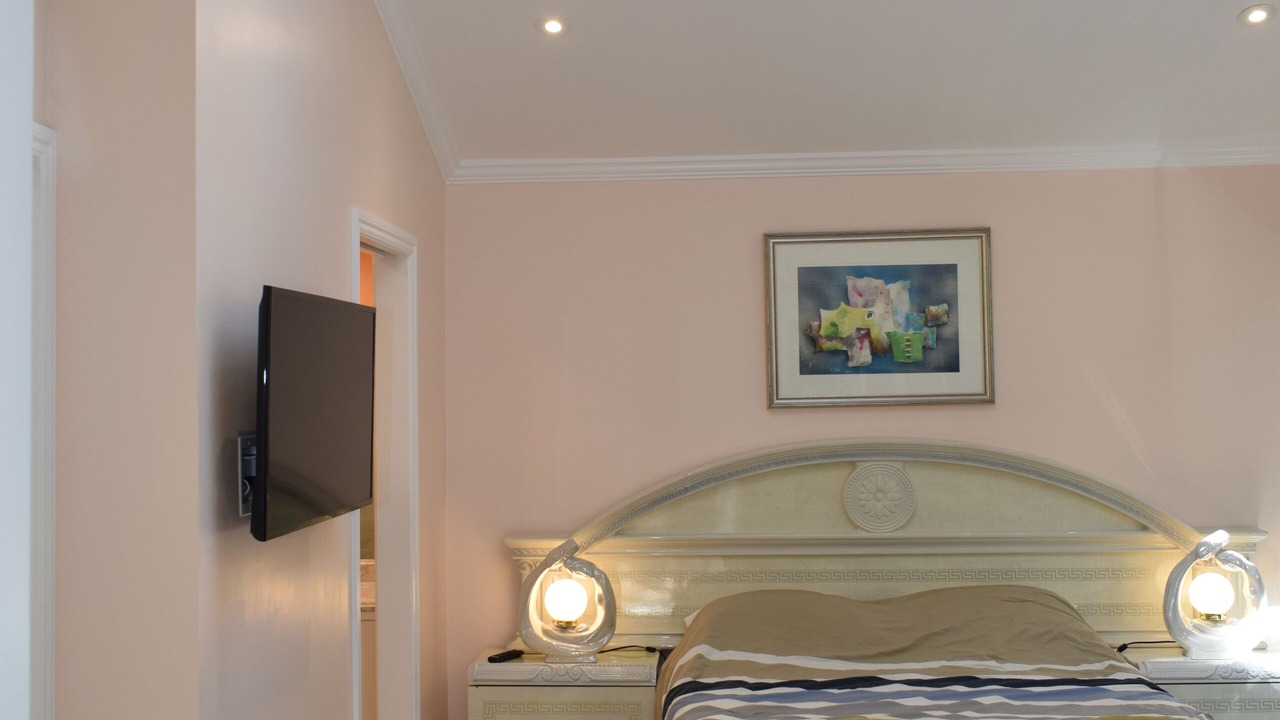 Photo of Bedroom in Saratoga