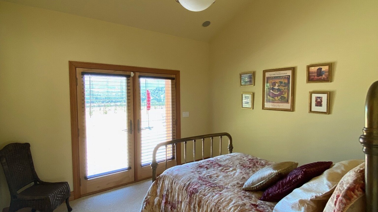 Photo of Bedroom in Pope Valley