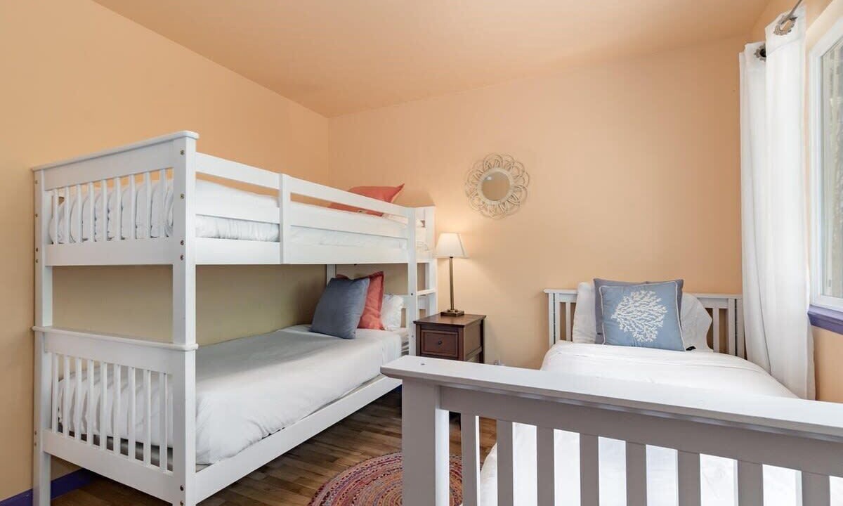 Photo of Bedroom in Opal Cliffs
