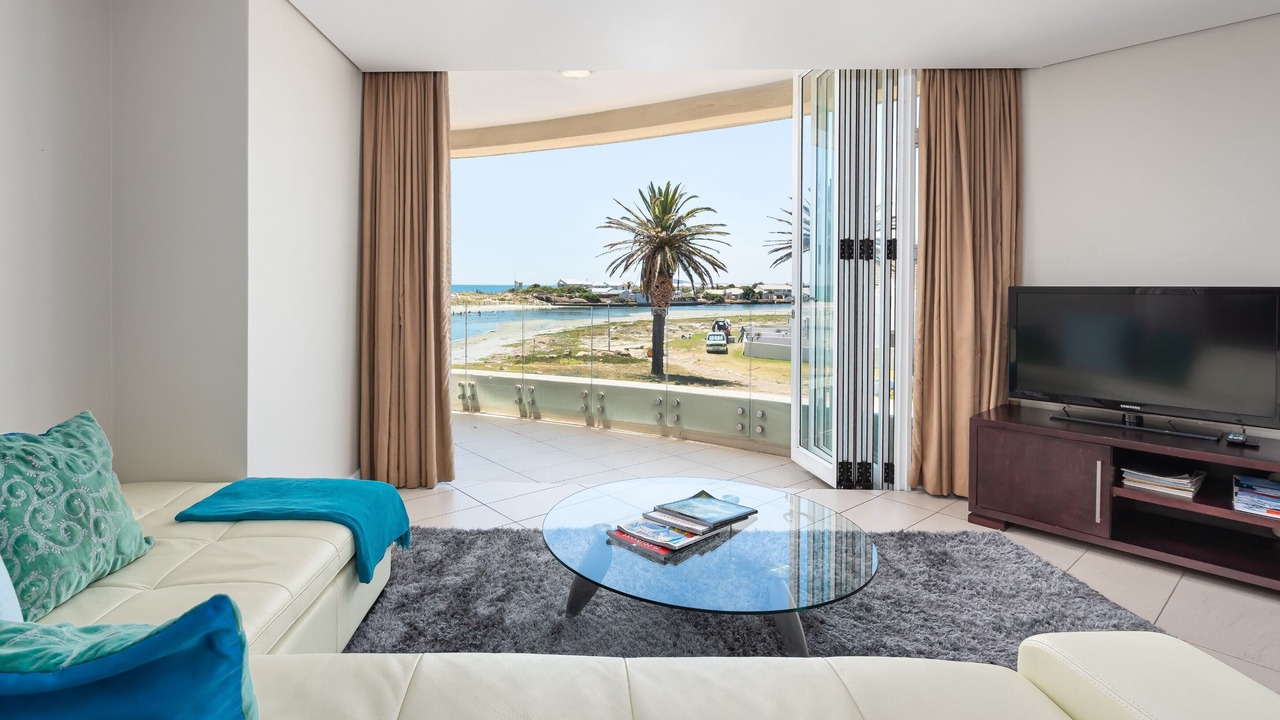 Photo of Livingroom in Lagoon Beach