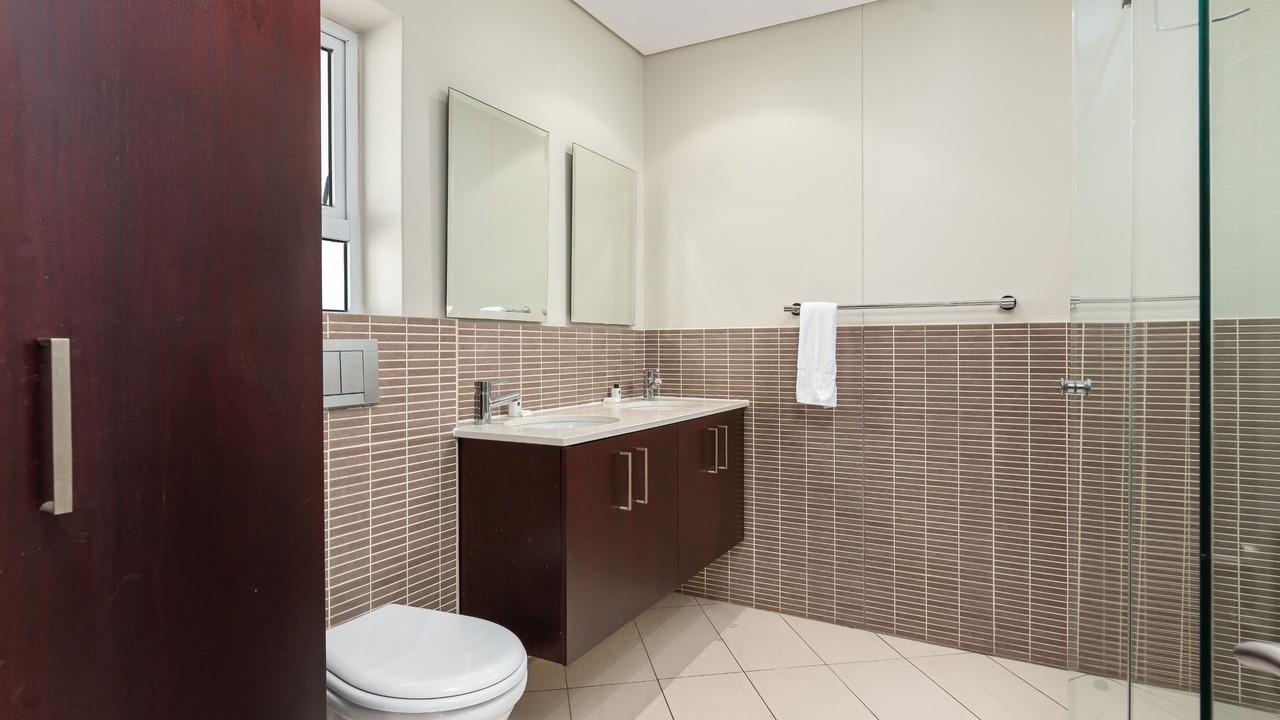 Photo of Bathroom in Lagoon Beach