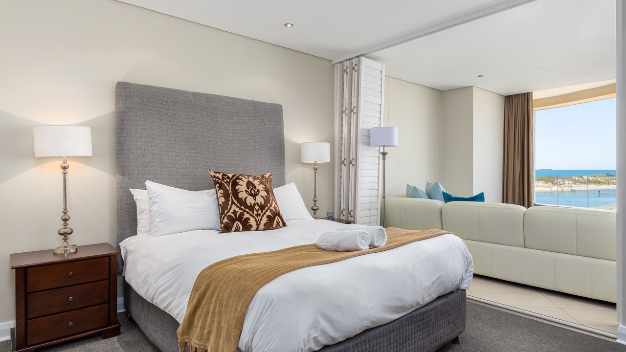 Photo of Bedroom in Lagoon Beach