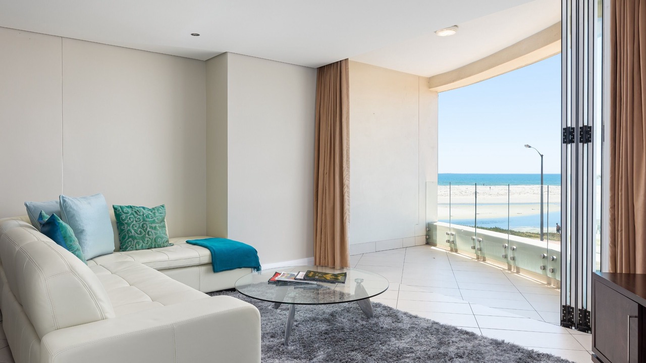 Photo of Livingroom in Lagoon Beach