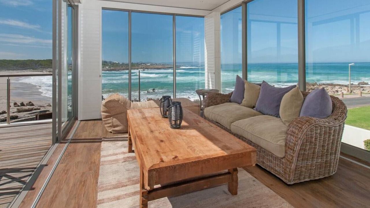 Photo of Livingroom in Onrus