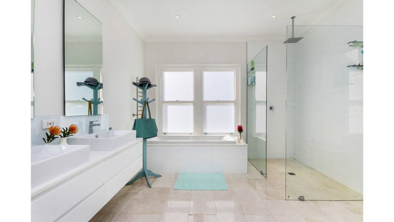 Photo of Bathroom in Tokai