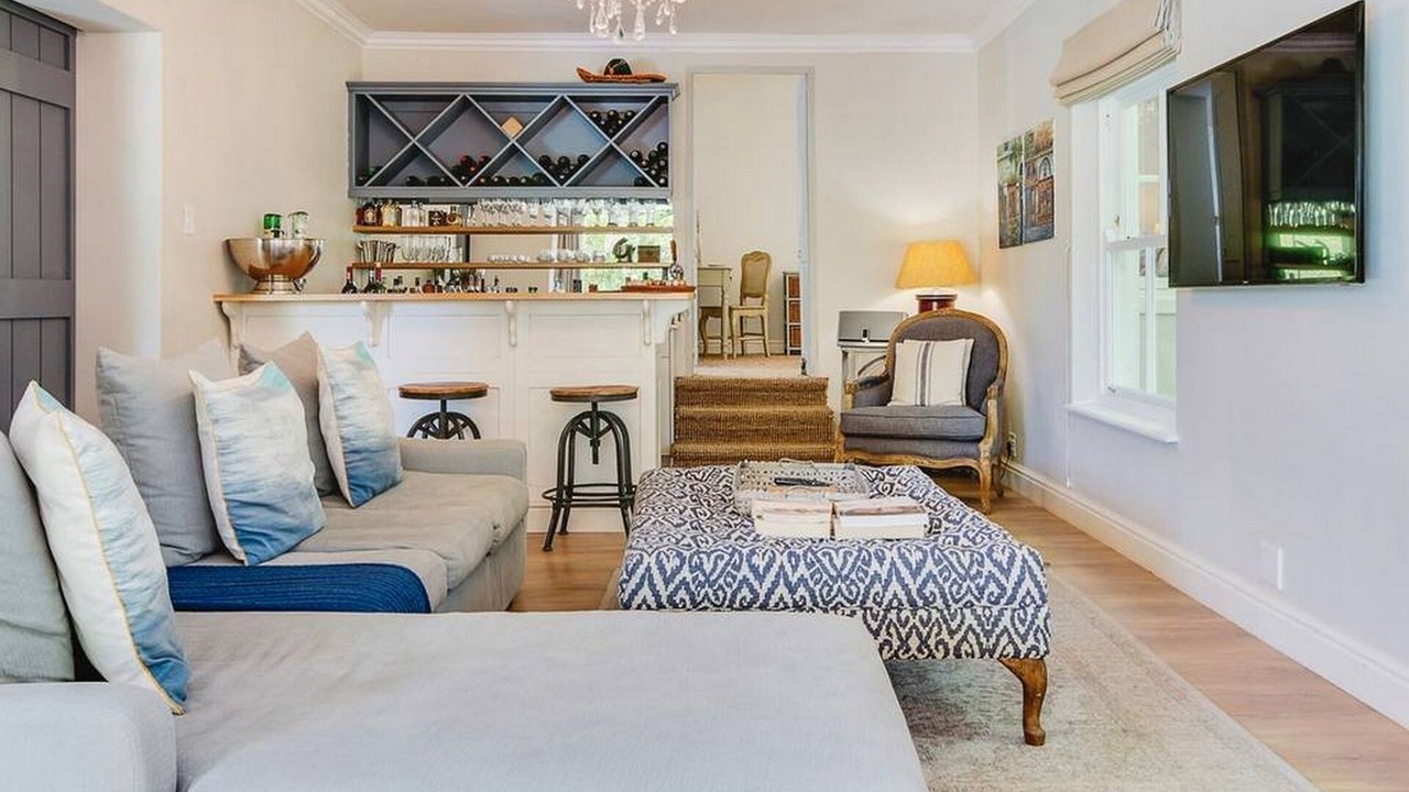 Photo of Livingroom in Constantia
