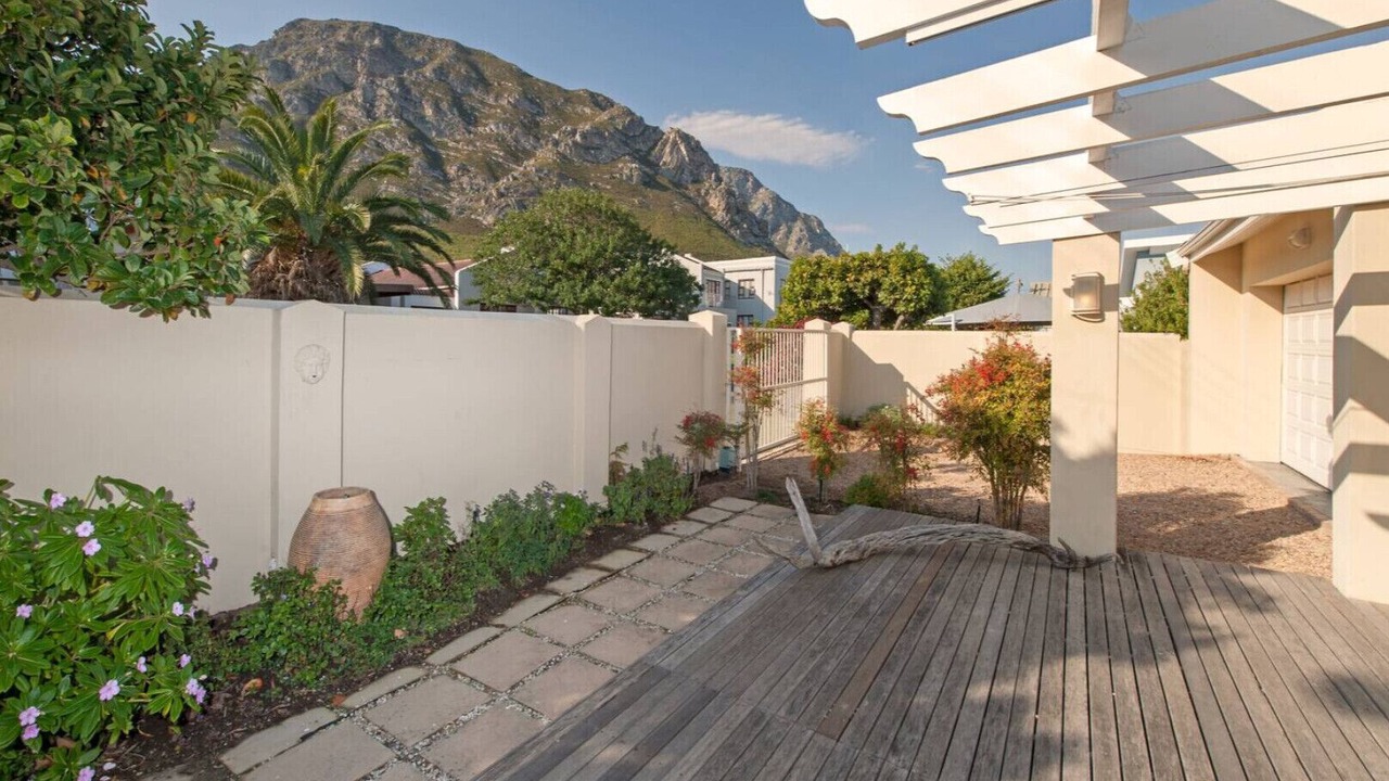 Photo of Patio Balcony in Voelklip