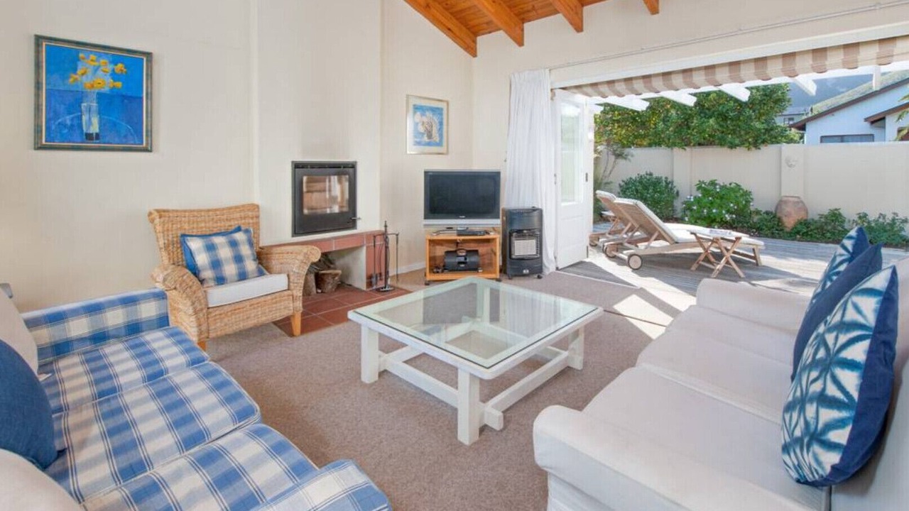 Photo of Livingroom in Voelklip