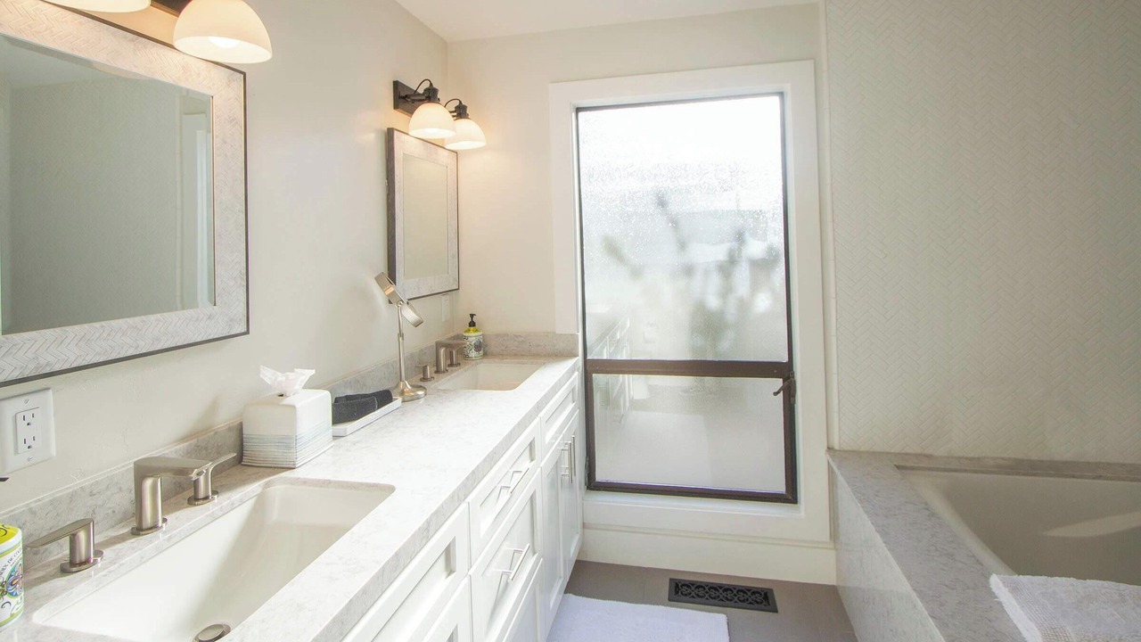 Photo of Bathroom in Carmel Point