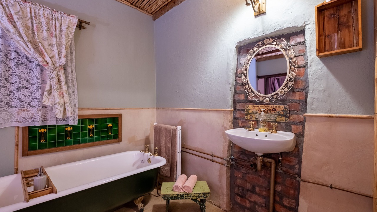 Photo of Bathroom in Montagu