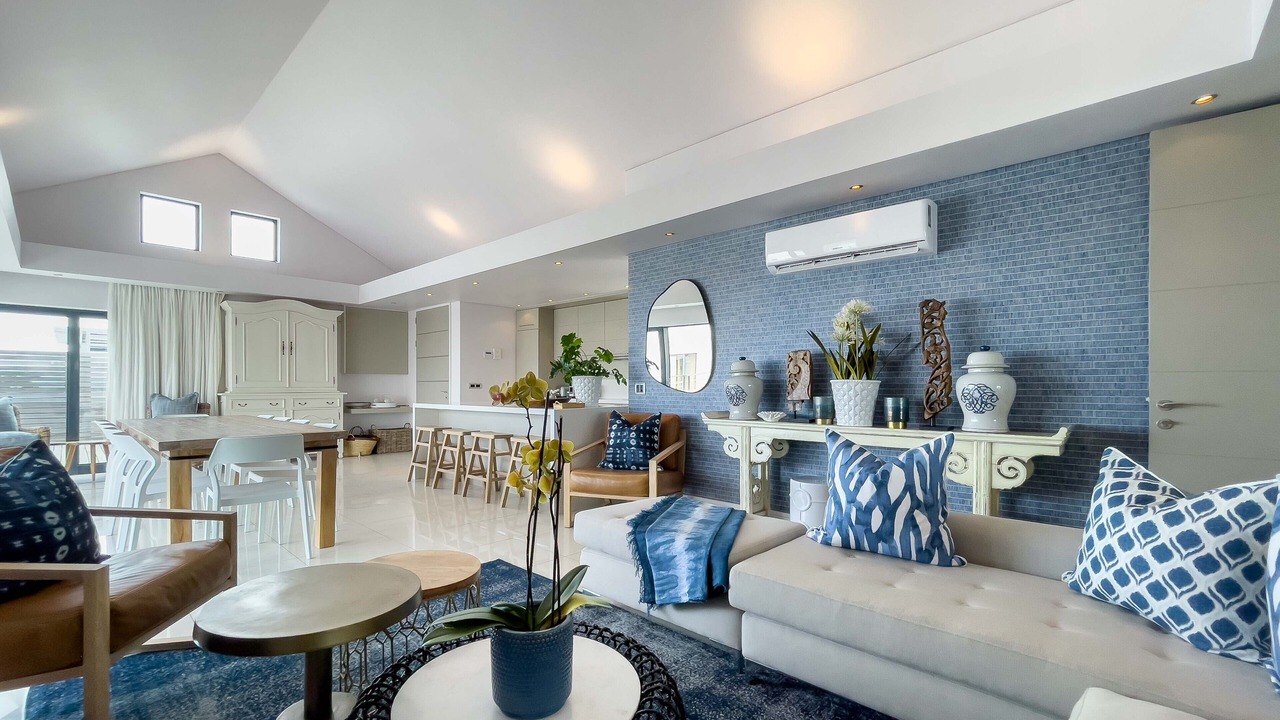 Photo of Livingroom in Hermanus City-Centre