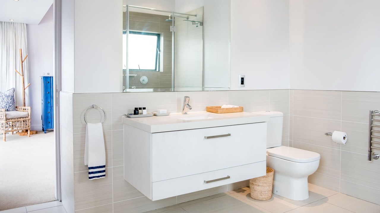 Photo of Bathroom in Hermanus City-Centre