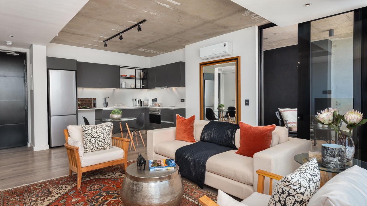 Photo of Livingroom in Cape Town City Centre