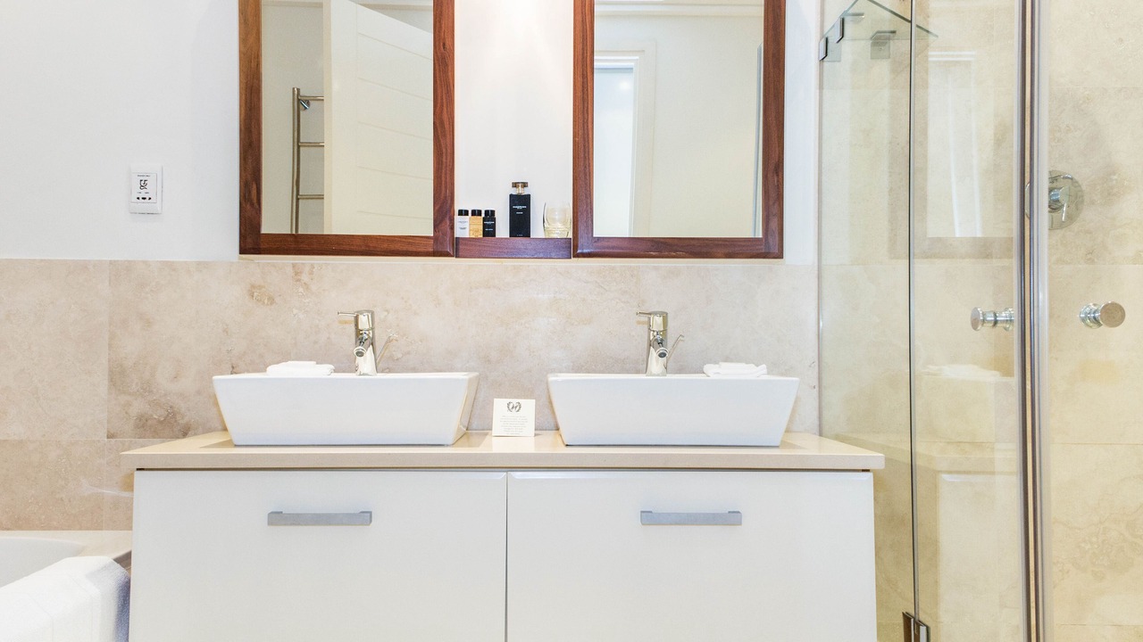 Photo of Bathroom in Hermanus City-Centre