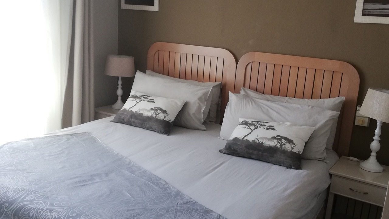 Photo of Bedroom in Lagoon Beach