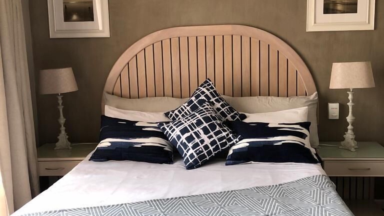 Photo of Bedroom in Lagoon Beach
