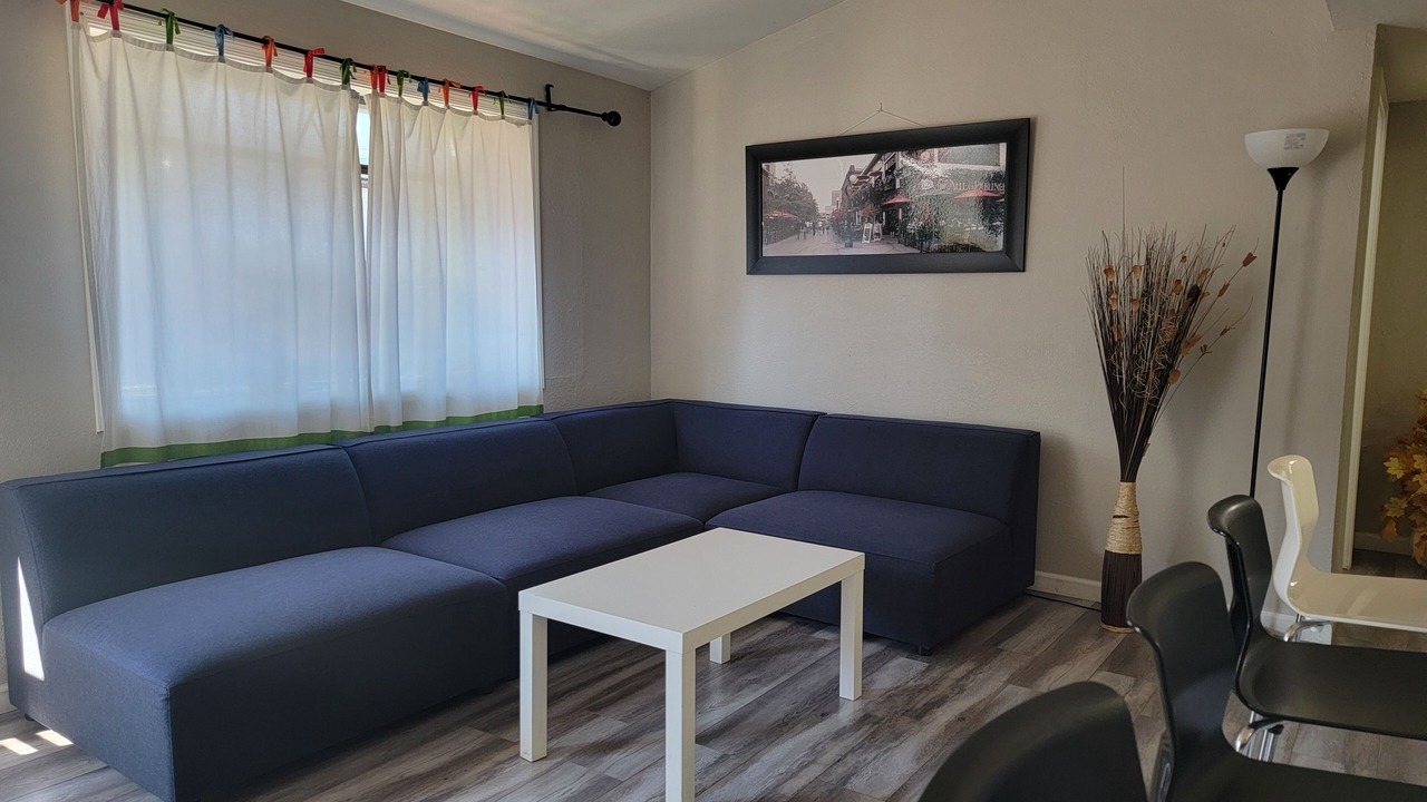 Photo of Livingroom in Menlo Park
