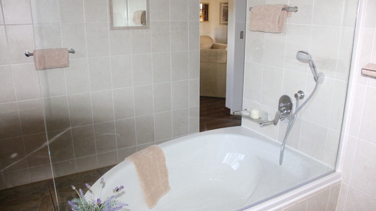 Photo of Bathroom in Winston Park