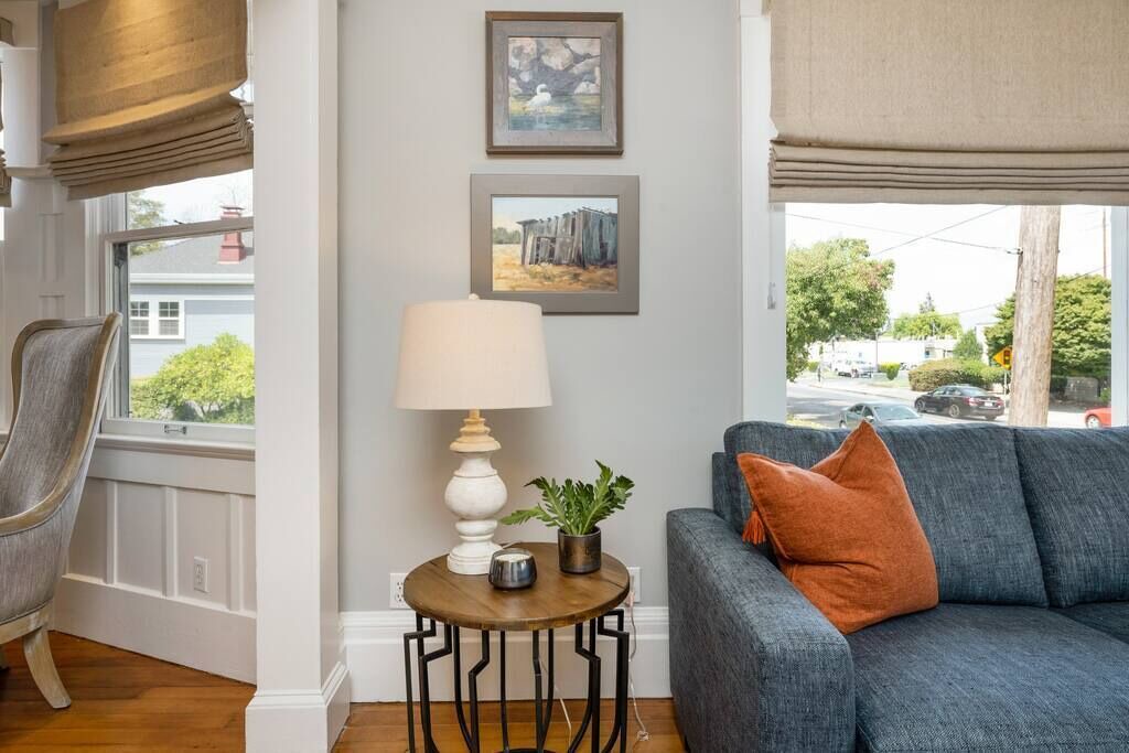 Photo of Livingroom in Napa