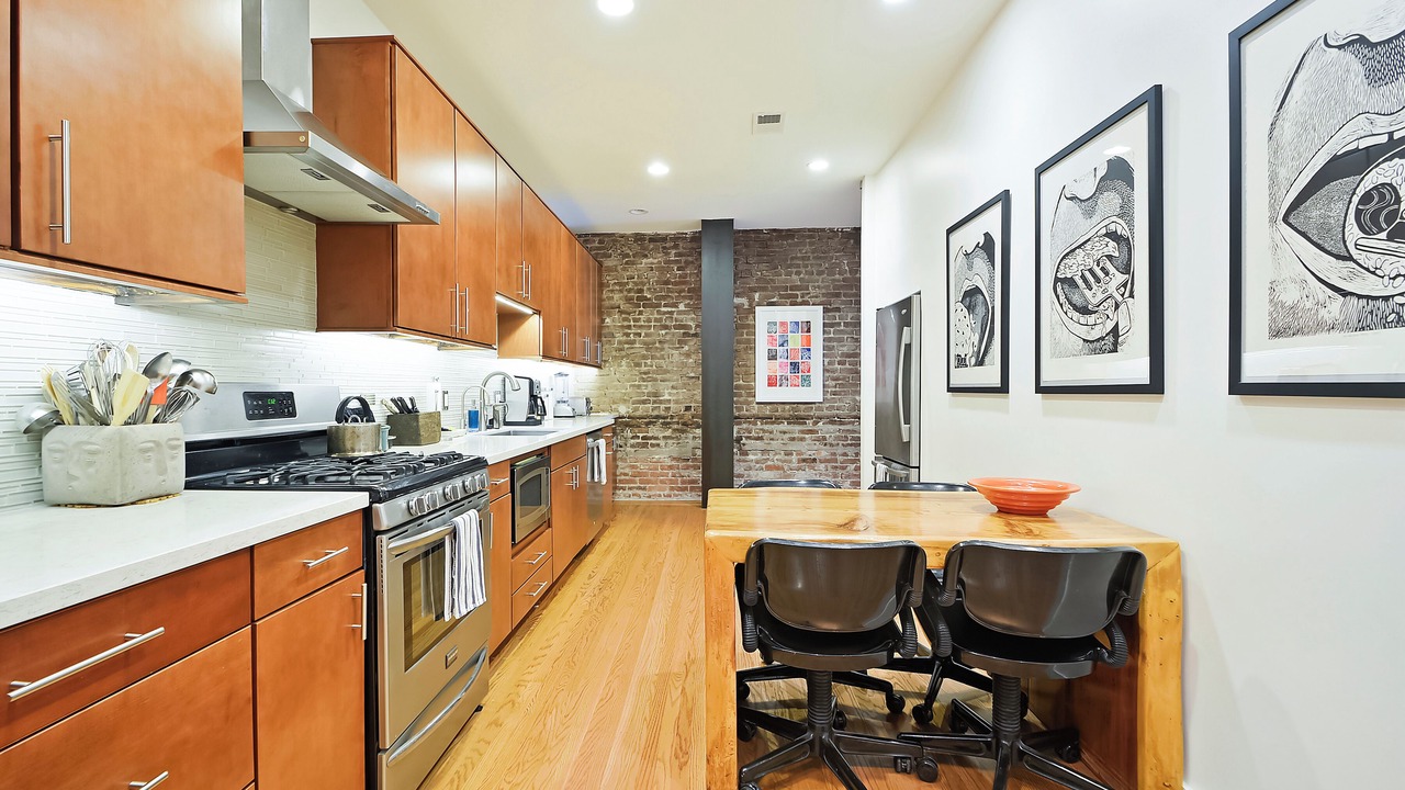 Photo of Bedroom in Downtown San Francisco