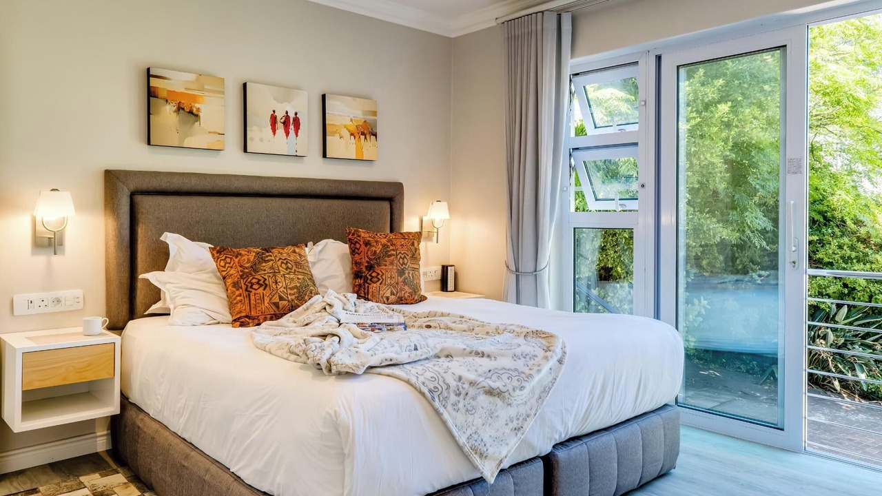 Photo of Bedroom in Camps Bay
