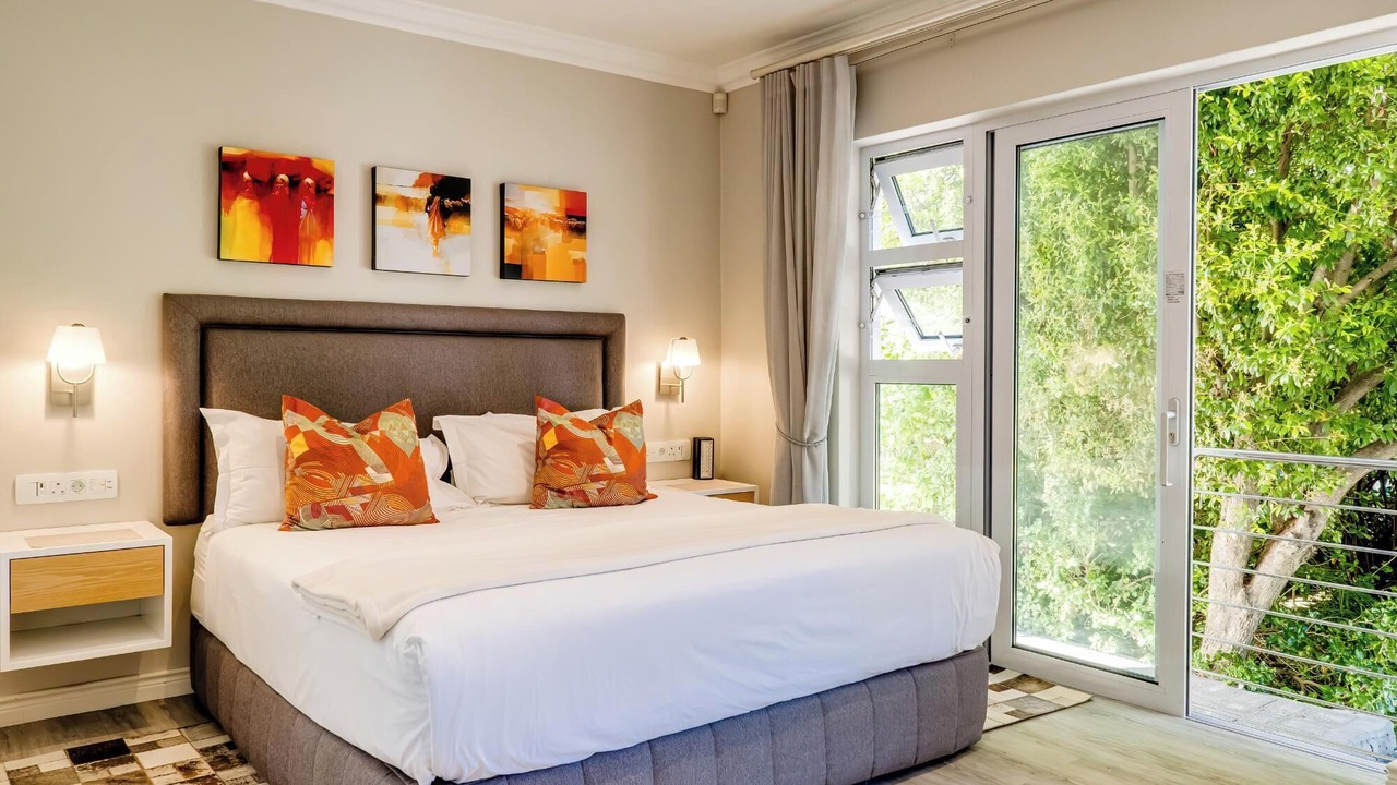 Photo of Bedroom in Camps Bay