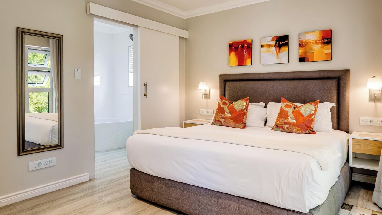 Photo of Bedroom in Camps Bay