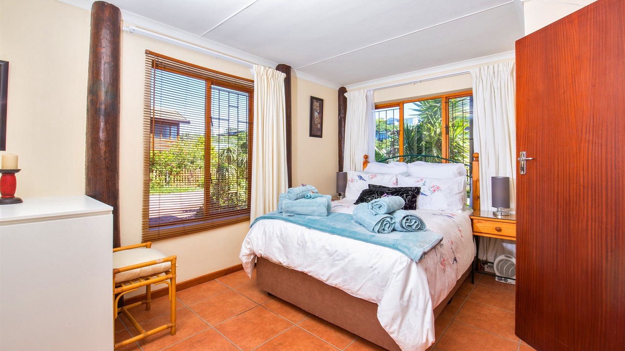 Photo of Bedroom in Brenton-on-Sea