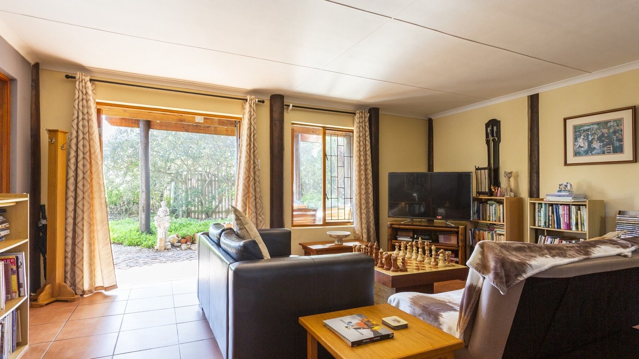 Photo of Livingroom in Brenton-on-Sea