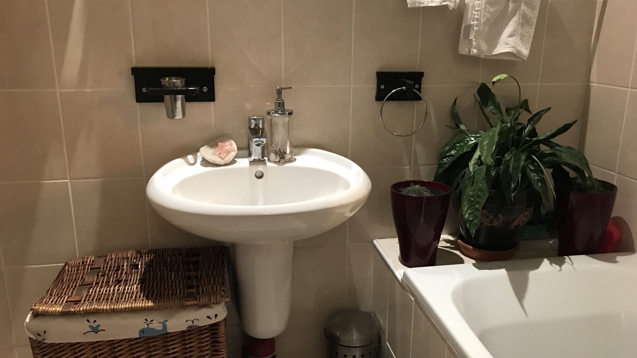 Photo of Bathroom in Trawal