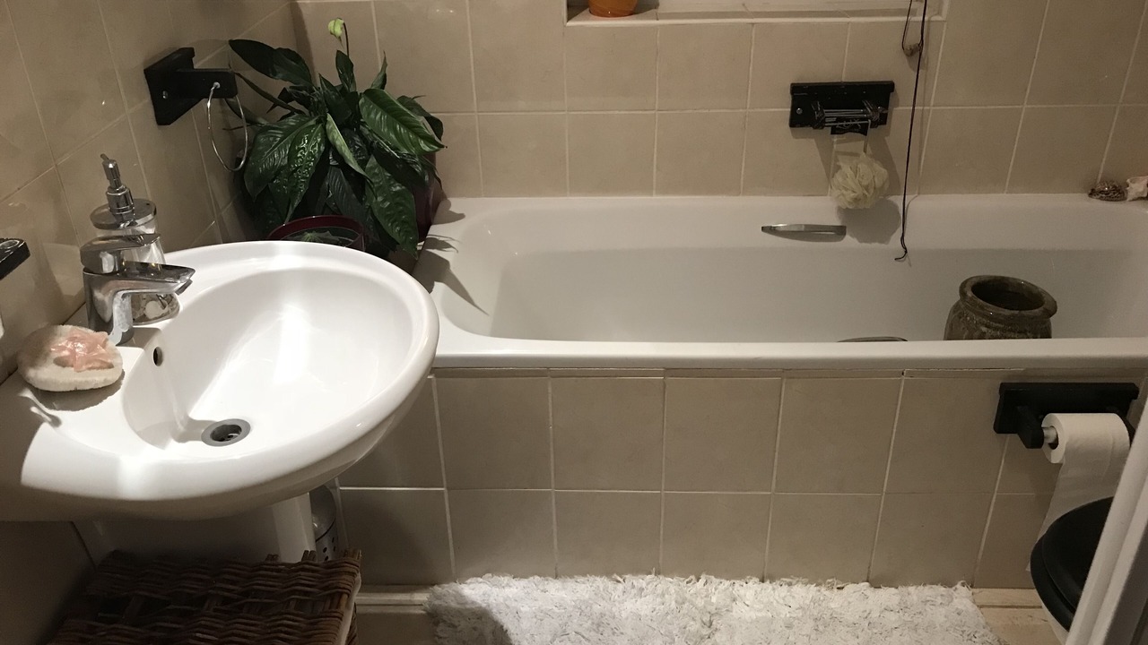 Photo of Bathroom in Trawal