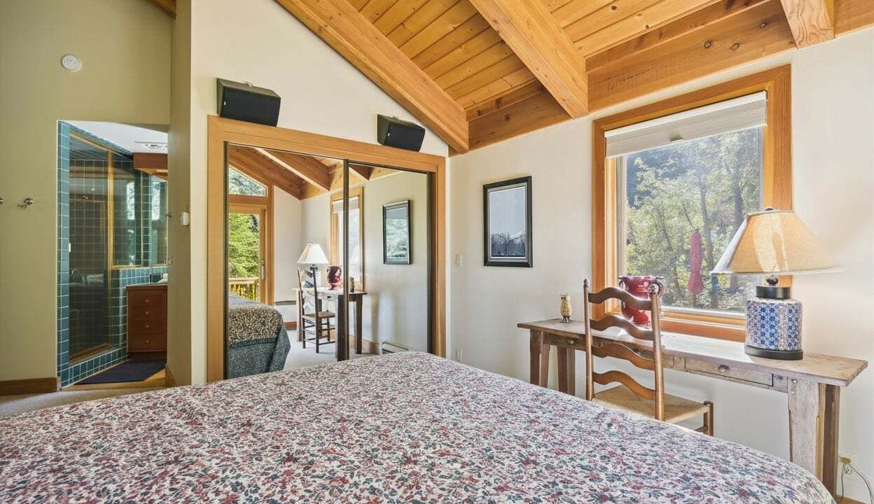 Photo of Bedroom in Alpine Meadows