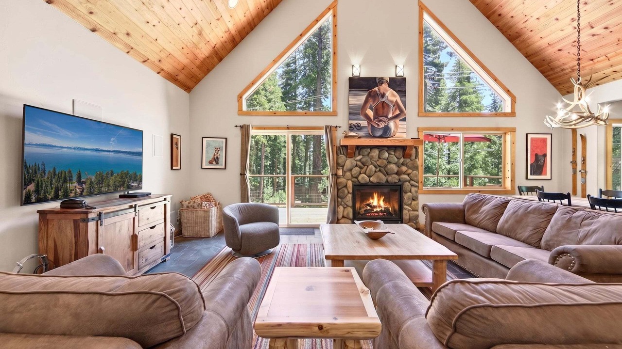 Photo of Livingroom in Homewood