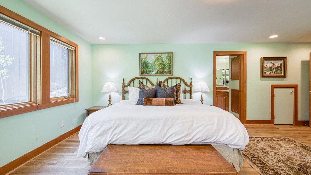 Photo of Bedroom in Alpine Meadows