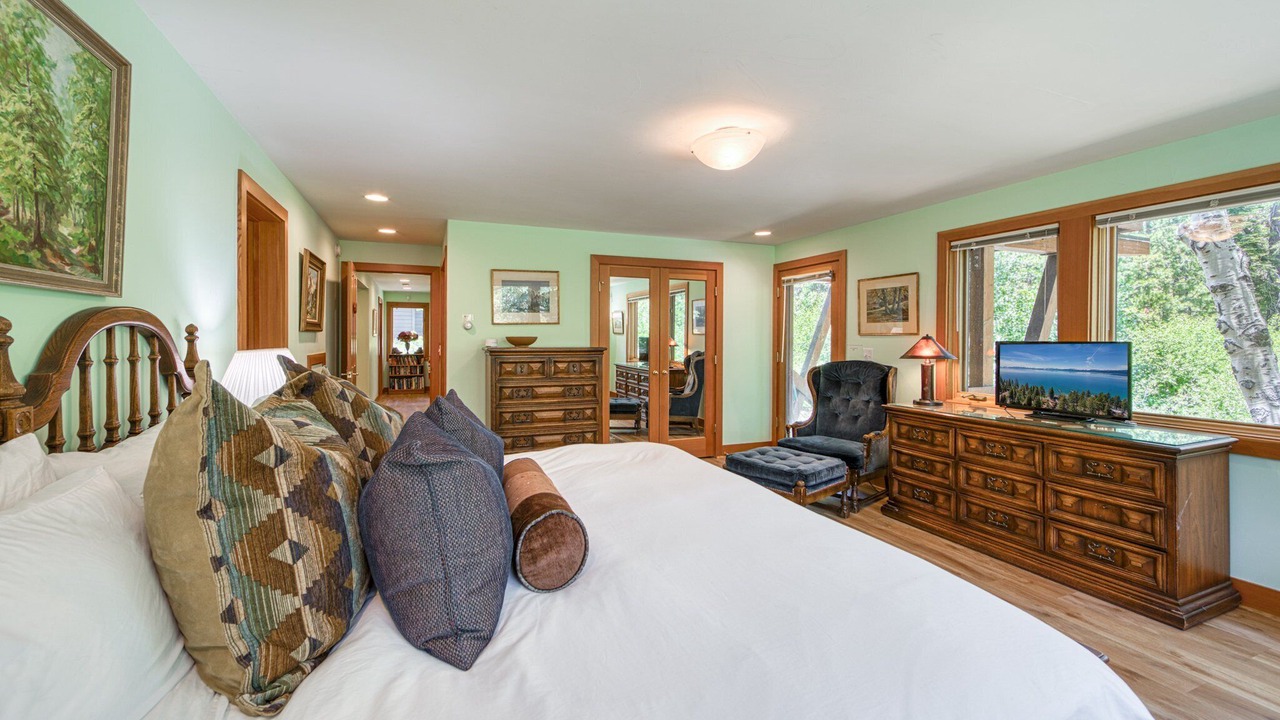 Photo of Bedroom in Alpine Meadows
