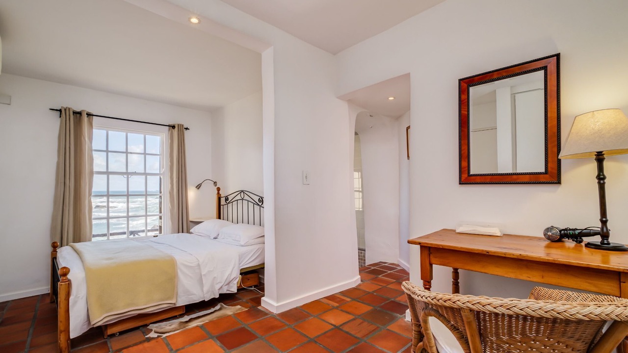 Photo of Bedroom in Camps Bay