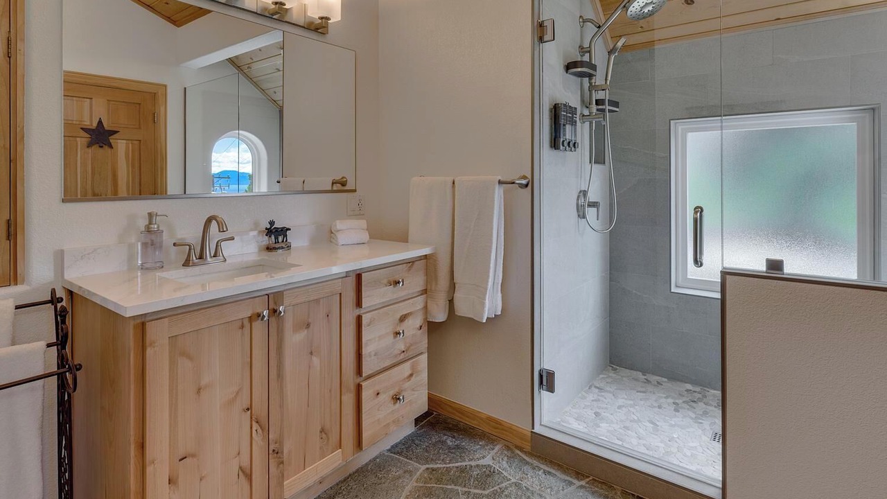 Photo of Bathroom in Talmont