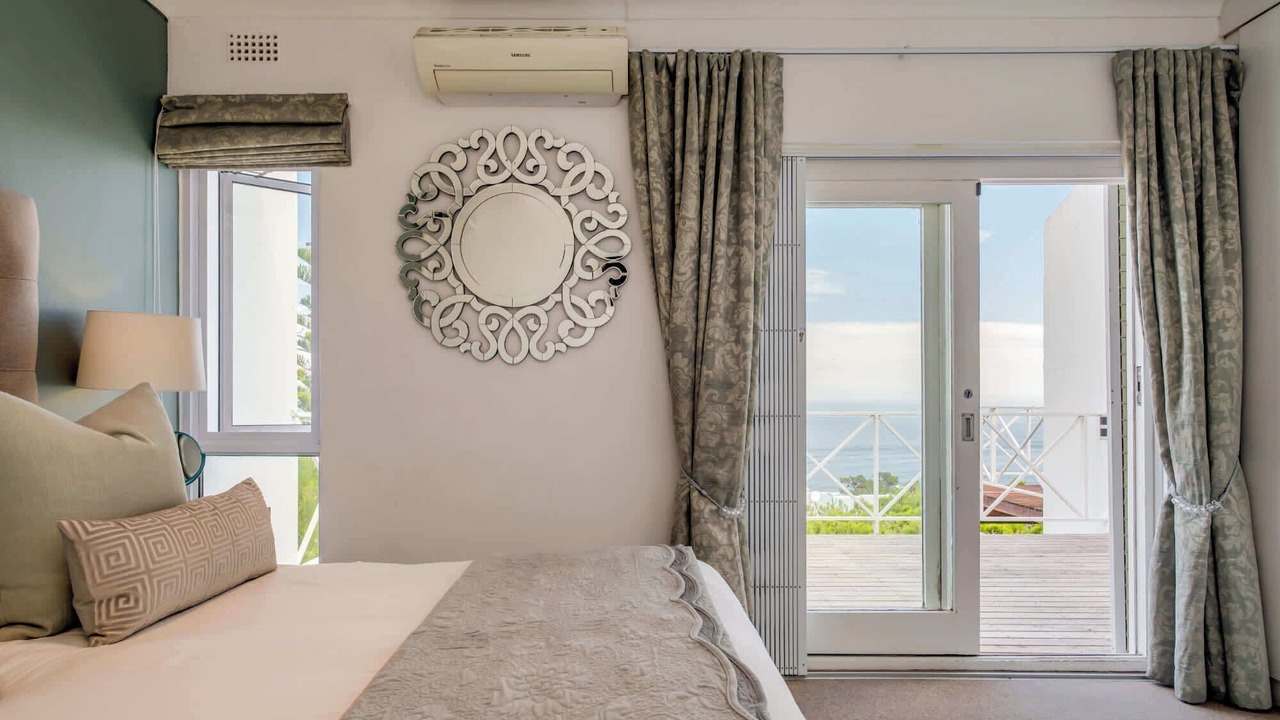 Photo of Bedroom in Camps Bay