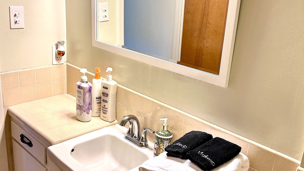 Photo of Bathroom in El Cerrito